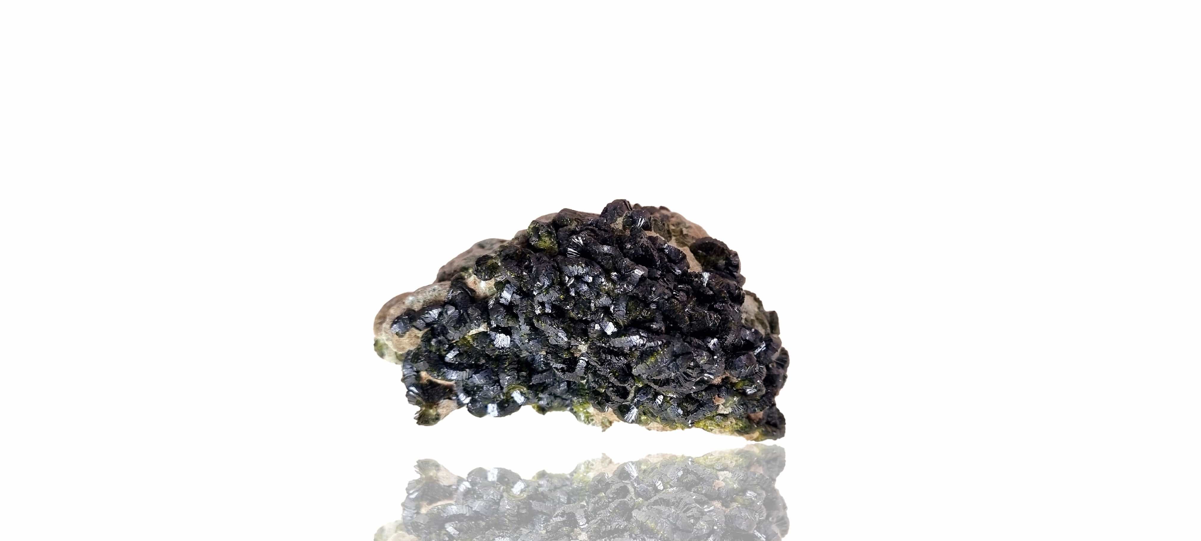 Epidote fans on Actinolite (Small Cabinet Size, mineral specimen)