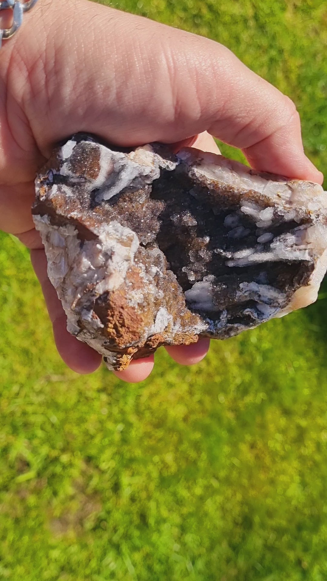 Manganese & Limonite Quartz on a Baryte & goethite matrix (cabinet size)