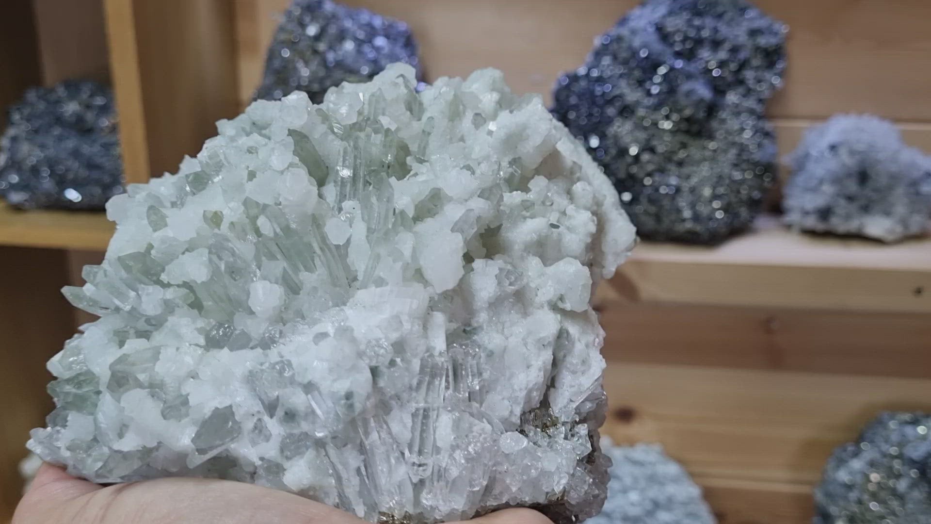 Calcite on Quartz with minor Pyrite